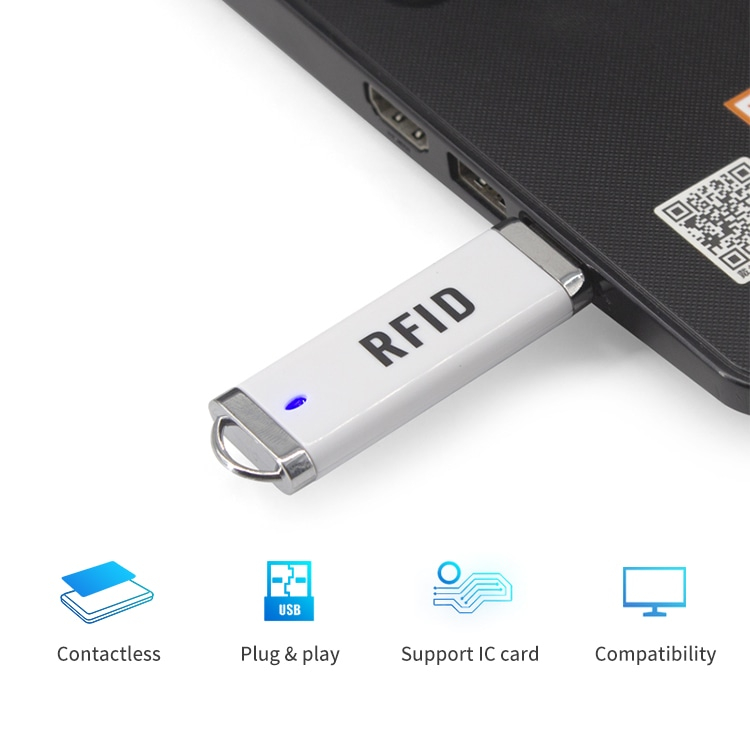 De R60C-lezer is rechtstreeks aangesloten op de USB-poort van een laptop voor direct gebruik zonder driver