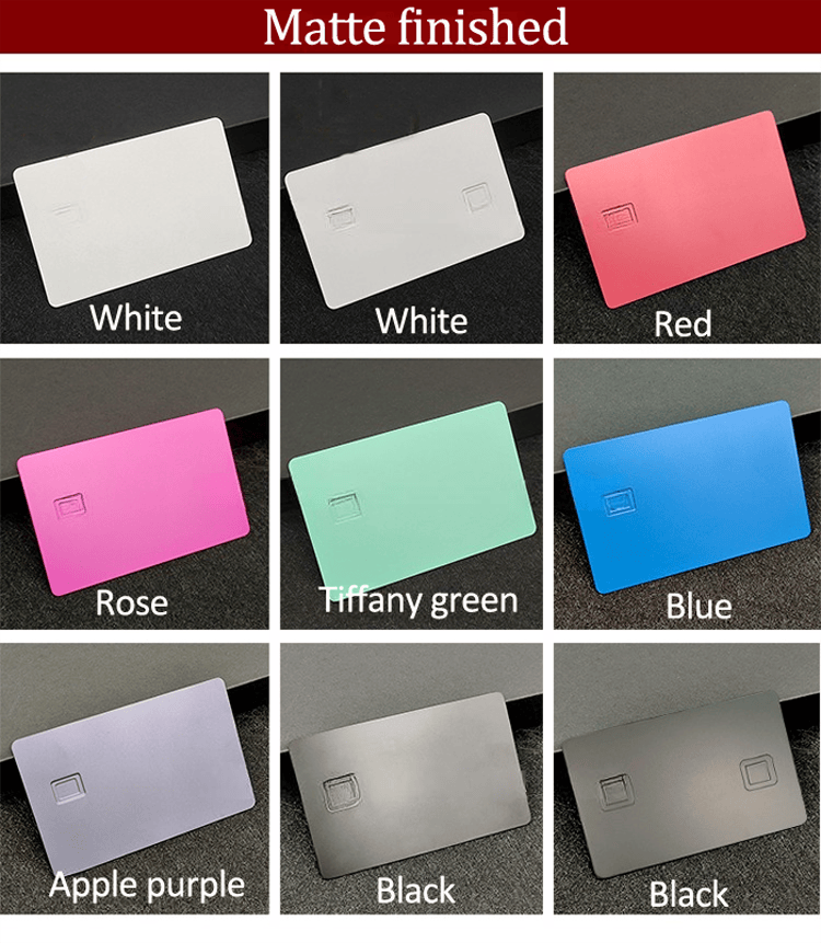 Aangepaste metalen smartcards voor veilige toegang met gepolijste rand voor klanten die Metal Contact IC Cards oplossingen vergelijken.