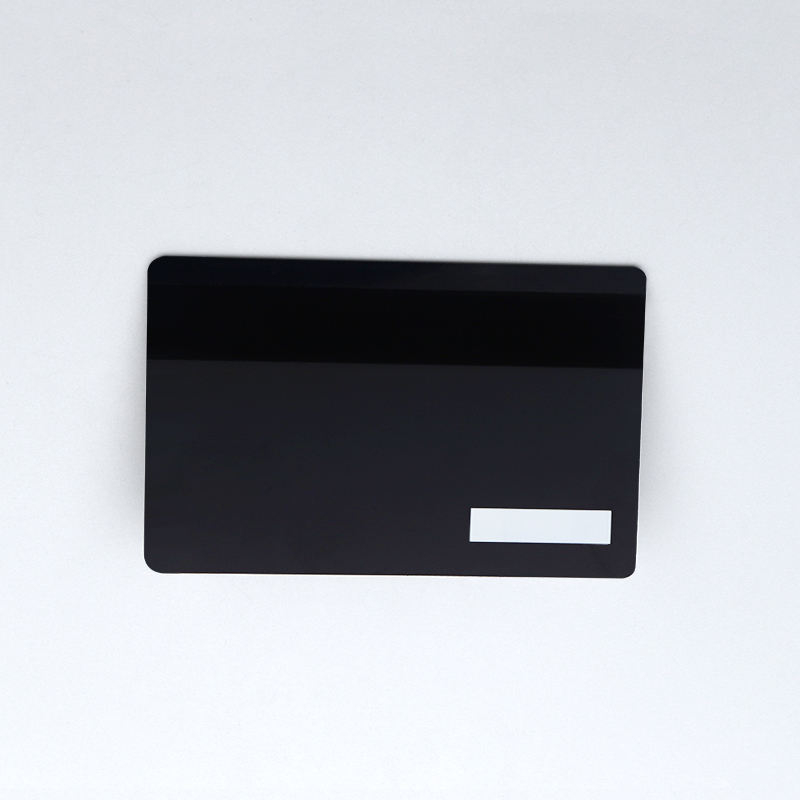 Productfoto van Metalen contact IC-kaarten voor OV-toegang; met lasergesneden detail; voor toepassingen met Metalen contact IC-kaarten.