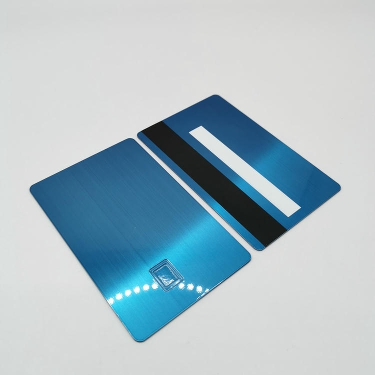 Productfoto van Geborstelde metalen NFC-kaarten voor zakelijke identificatie; met vooraanzicht; voor toepassingen met Metalen contact IC-kaarten.