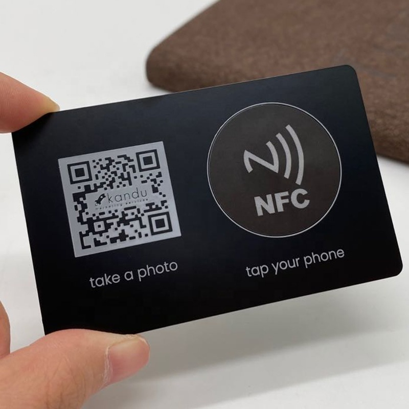 Aangepaste metalen NFC-kaarten met premium oppervlak voor hoogwaardige metalen contact IC-kaarten.
