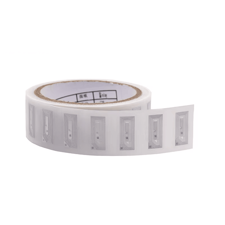 Deze afbeelding toont de Compact HF RFID-labels voor slimme gegevensregistratie op een metalen oppervlak voor HF RFID-labeltoepassingen.