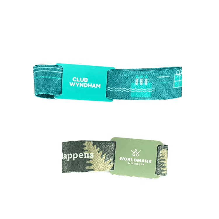 Elastische RFID-polsbandjes voor festivaltoegang en ticketbeheer.