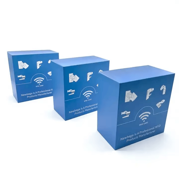 Productfoto van NTAG216 houten NFC-cadeaukaarten voor loyaliteit; met bedrukt logo; voor toepassingen met Houten kaarten.