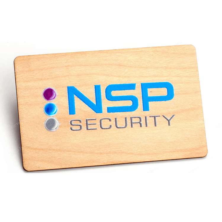 RFID houten visitekaartjes voor NFC-gebruik weergegeven met achteraanzicht voor houten kaartprojecten.