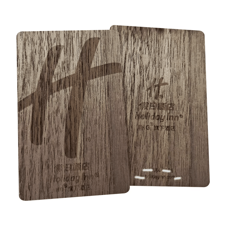 Productfoto van gegraveerde houten RFID hotel keycards voor resorts met antenne-indeling binnen de categorie houten kaarten.