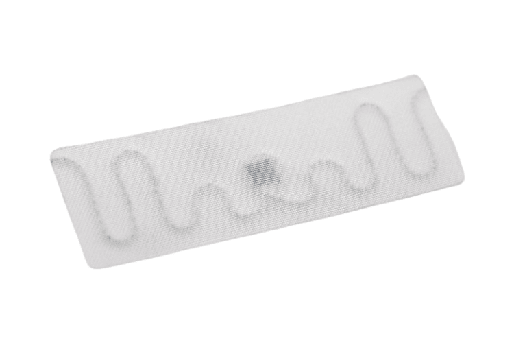 Deze infographic toont hoe polyester RFID-wastags T6020-1 de snelheid en nauwkeurigheid van voorraadcontroles in commerciële wasserijen verbeteren.