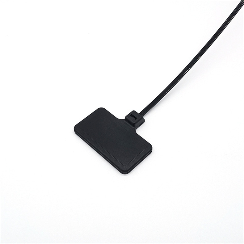 Verpakking van RFID-kabelbindertags voor distributie en zakelijke levering.