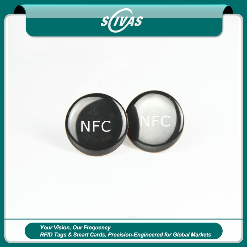 Hoge beveiliging NFC epoxy sticker monsters getoond als twee ronde koepel tags met NFC print voor het knoeien van duidelijke authenticatie labeling.
