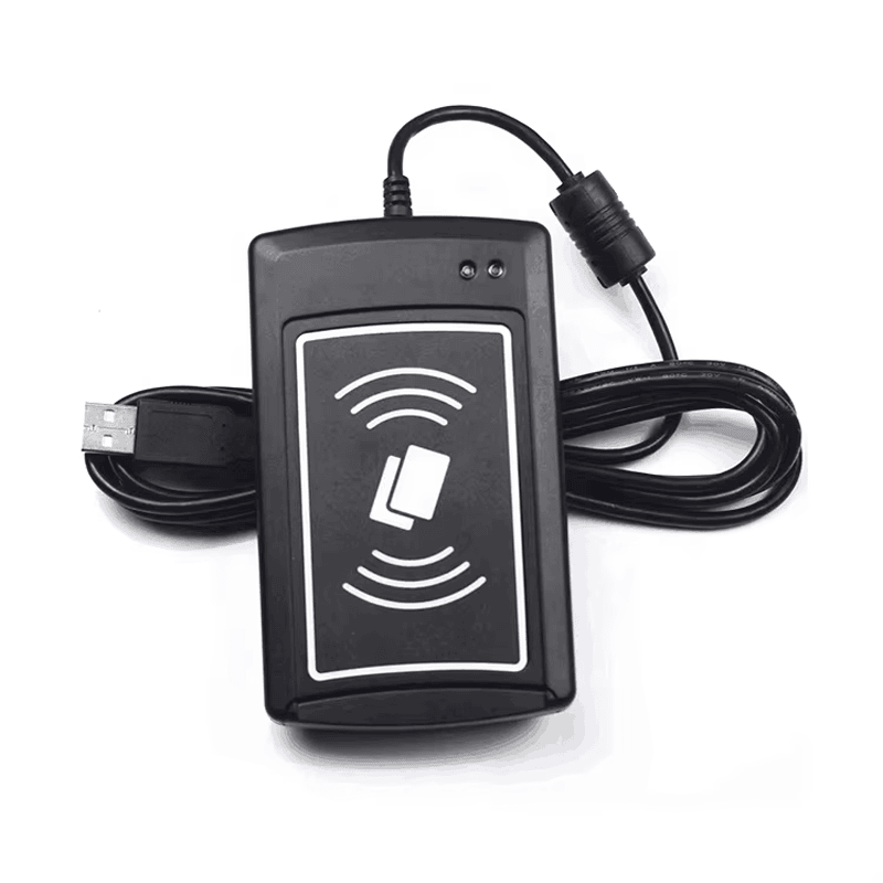 Vooraanzicht van de contactloze ACR1281U-C2 UID-lezer met de kabel achter het apparaat.