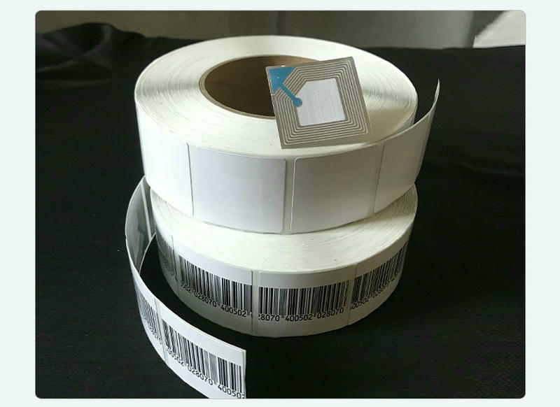 Hoogfrequente HF RFID-labels worden professioneel toegepast voor automatische identificatie van laboratoriummonsters en farmaceutische assets