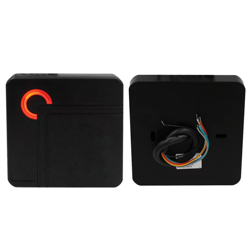 Productfoto van Wiegand RFID-toegangslezer voor deurbeveiliging; met chipdetail; voor toepassingen met RFID Toegangslezers.
