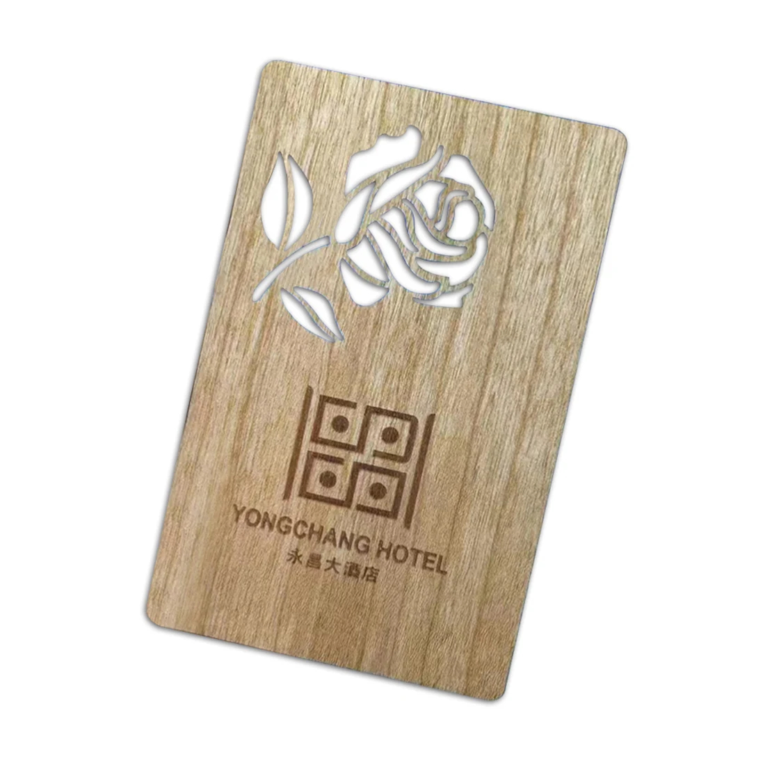 Op maat gemaakte gegraveerde houten cadeaukaarten voor hotels met voorbeeld van een aangepast ontwerp voor toepassingen met houten kaarten.